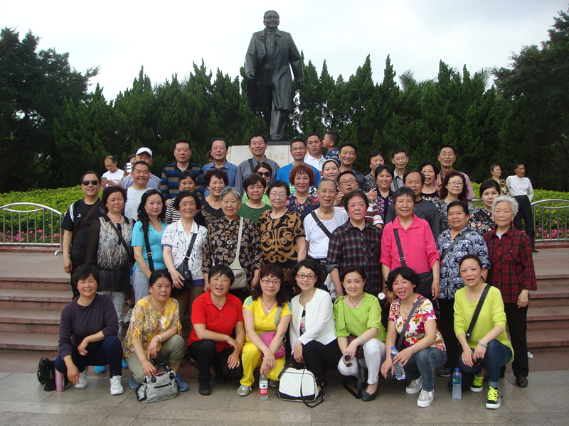 寶業集團公司退休職工第一批“港、澳”游
